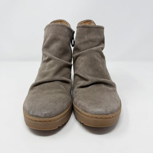 Sofft Tan Suede Wedge Heel Booties Women's Size 8 EUC Side Zip Waterproof - Picture 2 of 11